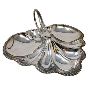 Walker & Hall Triple Scallop Dish Tray w Handle 51344 Silverplate 3-Part Classic